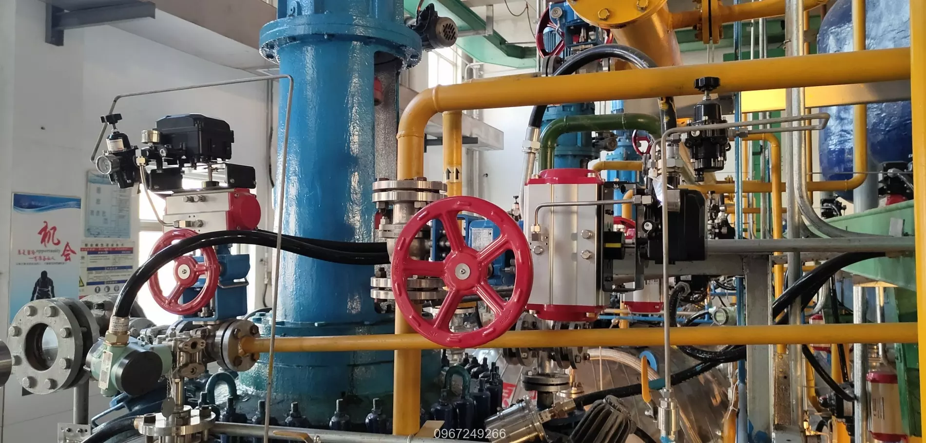 Lắp đặt van bi khí nén cho nhà máy sản xuất