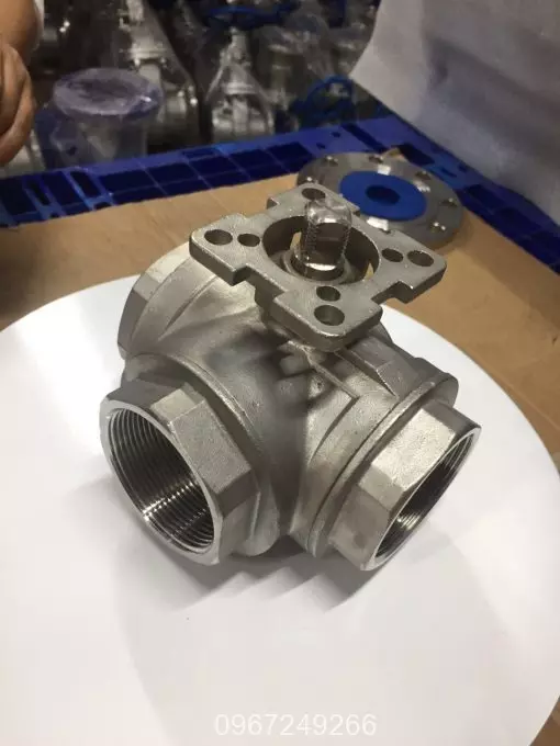 van-bi-3-nga-noi-ren