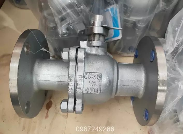 Van bi có tán inox nối bích