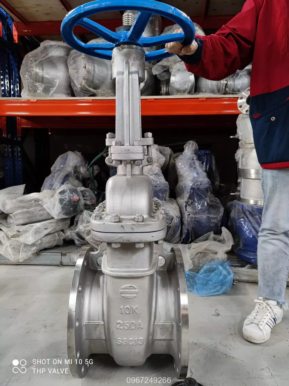 Van cổng inox - van cửa inox