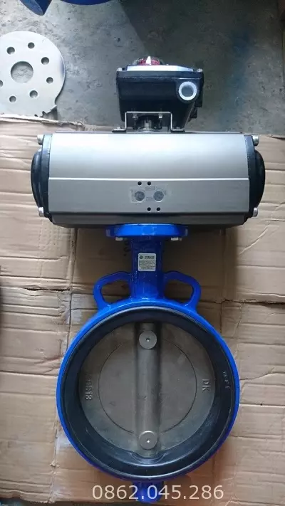 Van bướm điều khiển khí nén DN100